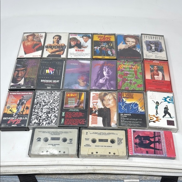 Vintage Cassette Tape Collection 21 dance cassettes - Picture 1 of 14